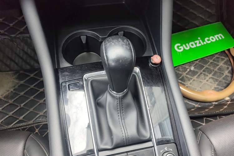 Used Mazda 3 Axela 2021 2.0L Automatic Zhiya Edition Gear Lever