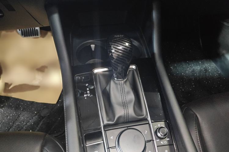Used Mazda 3 Axela 2021 2.0L Automatic Zhiyao Edition Gear Lever