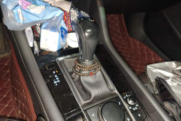 Used Mazda 3 Axela 2021 2.0L Automatic Zhiyao Edition Gear Lever