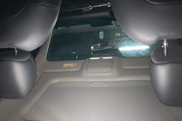 Used Mazda 3 Axela 2021 1.5L Automatic Luxury Version Headliner