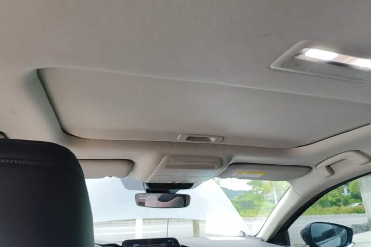 Used Mazda 3 Axela 2021 2.0L Automatic Zhiya Edition Headliner