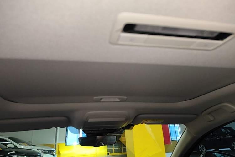 Used Mazda 3 Axela 2021 2.0L Automatic Zhiya Edition Headliner
