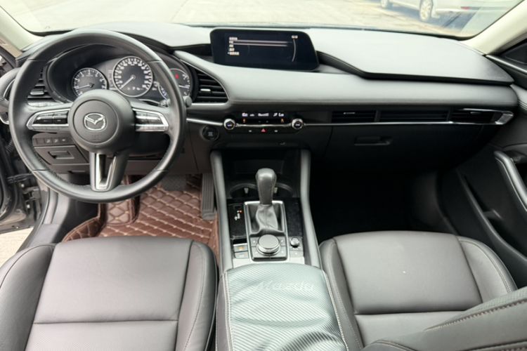 Used Mazda 3 Axela 2021 2.0L Automatic Zhi Rui Edition Interior 1