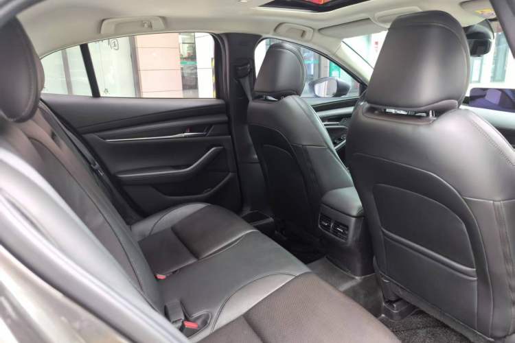 Used Mazda 3 Axela 2021 2.0L Automatic Zhiyao Edition Interior 1