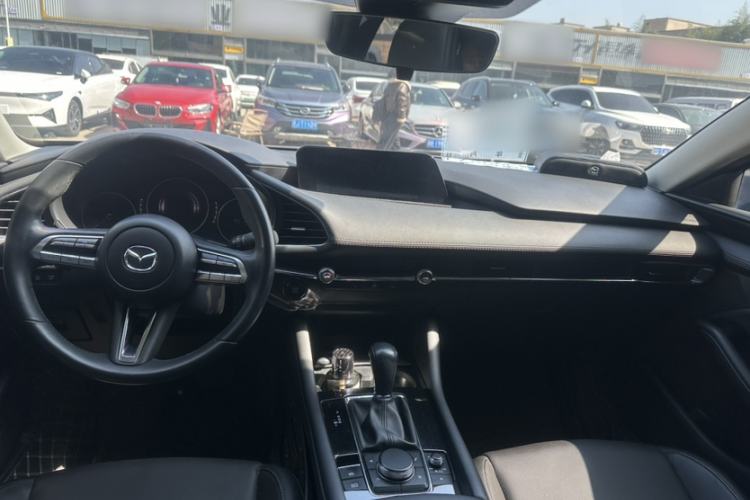 Used Mazda 3 Axela 2021 2.0L Automatic Zhiya Edition Interior 1