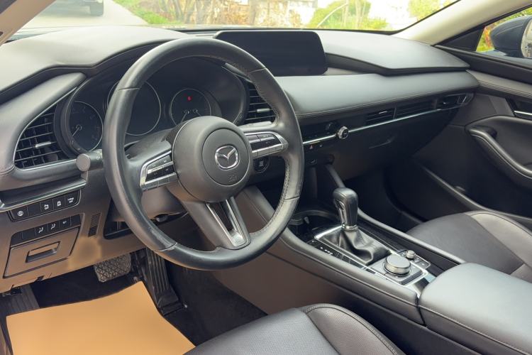 Used Mazda 3 Axela 2021 2.0L Automatic Zhiyao Edition Interior 1