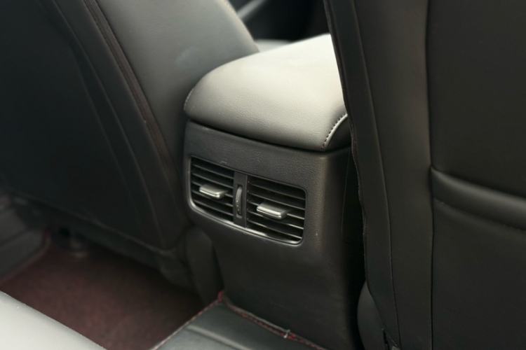 Used Mazda 3 Axela 2021 2.0L Automatic Zhiyao Edition Interior 10
