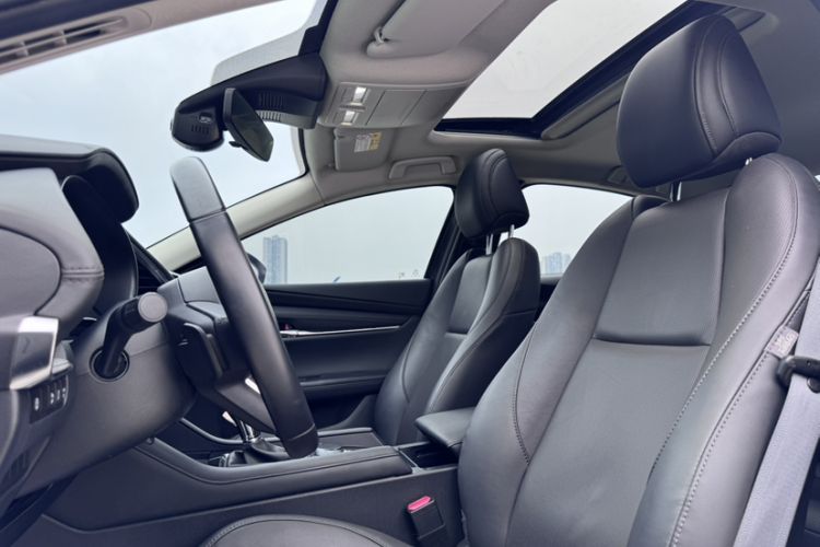 Used Mazda 3 Axela 2021 2.0L Automatic Zhiya Edition Interior 11