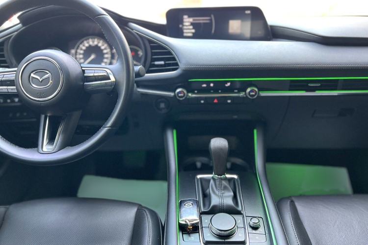 Used Mazda 3 Axela 2021 2.0L Automatic Zhiyao Edition Interior 2