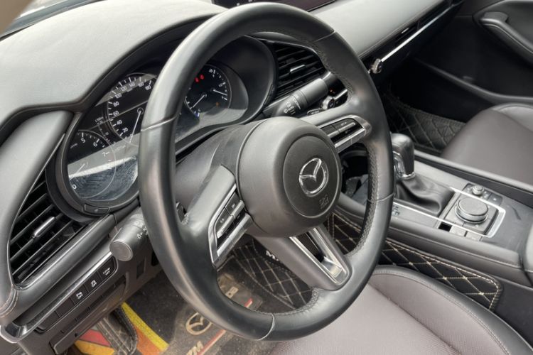 Used Mazda 3 Axela 2021 2.0L Automatic Zhiya Edition Interior 2