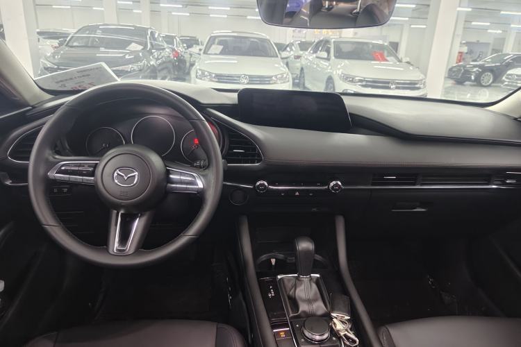 Used Mazda 3 Axela 2021 2.0L Automatic ZhiXuan Edition Interior 3