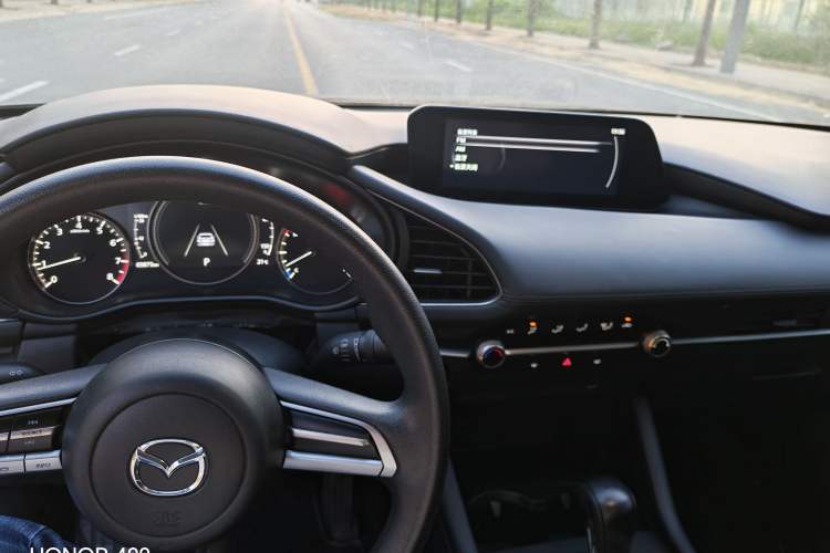Used Mazda 3 Axela 2021 2.0L Automatic Zhiqing Edition Interior 3