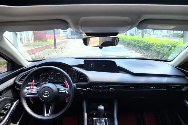 Used Mazda 3 Axela 2021 2.0L Automatic Zhiya Edition Interior 4