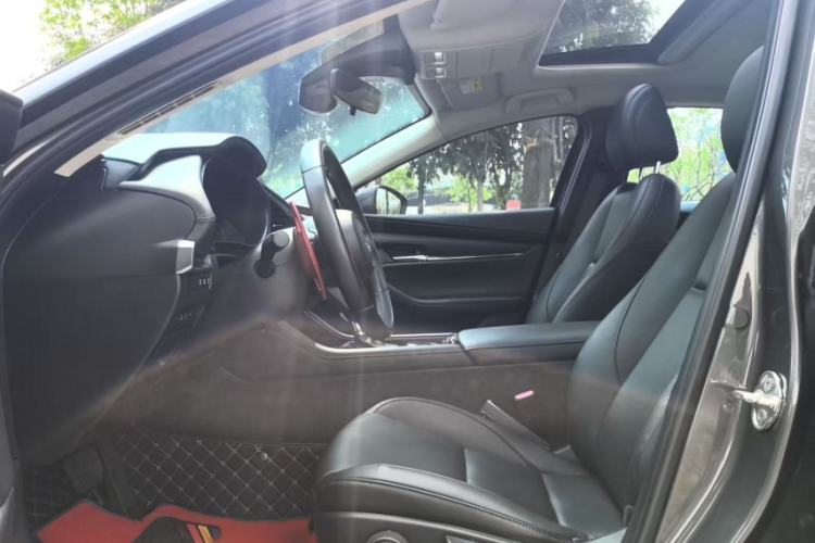 Used Mazda 3 Axela 2021 2.0L Automatic Zhiya Edition Interior 5
