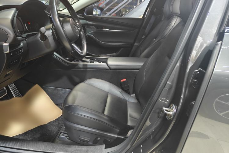 Used Mazda 3 Axela 2021 2.0L Automatic Zhiyao Edition Interior 5