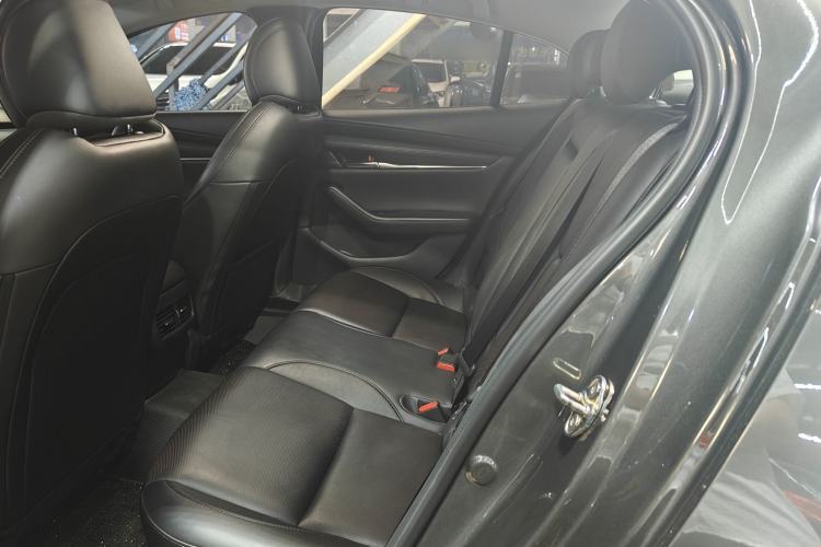 Used Mazda 3 Axela 2021 2.0L Automatic Zhiyao Edition Interior 6