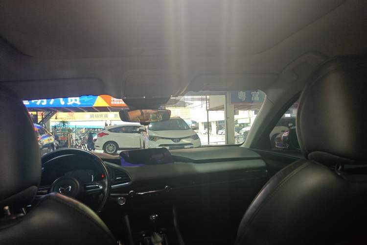 Used Mazda 3 Axela 2021 2.0L Automatic Zhiyao Edition Interior 7