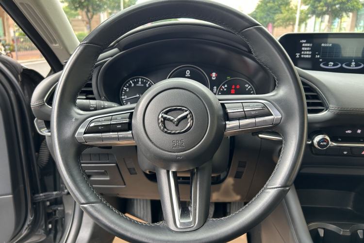 Used Mazda 3 Axela 2021 2.0L Automatic ZhiXuan Edition Interior 7