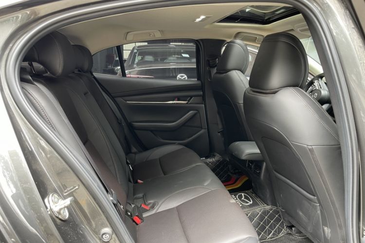 Used Mazda 3 Axela 2021 2.0L Automatic Zhiya Edition Interior 8