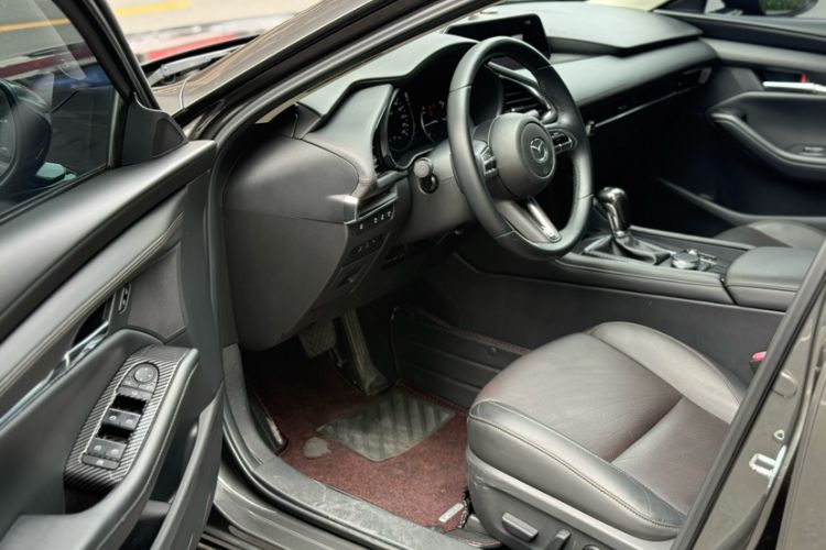 Used Mazda 3 Axela 2021 2.0L Automatic Zhiyao Edition Interior 8
