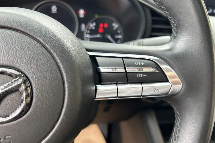 Used Mazda 3 Axela 2021 2.0L Automatic ZhiXuan Edition Interior 9