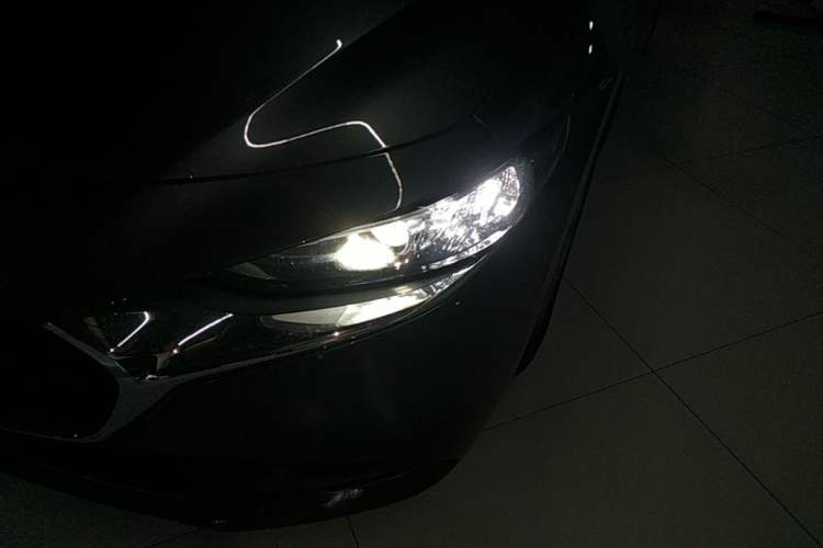 Used Mazda 3 Axela 2021 2.0L Automatic Zhiqing Edition Left Front Headlight