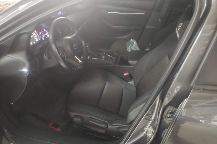Used Mazda 3 Axela 2021 2.0L Automatic ZhiXuan Edition Left Front Seat