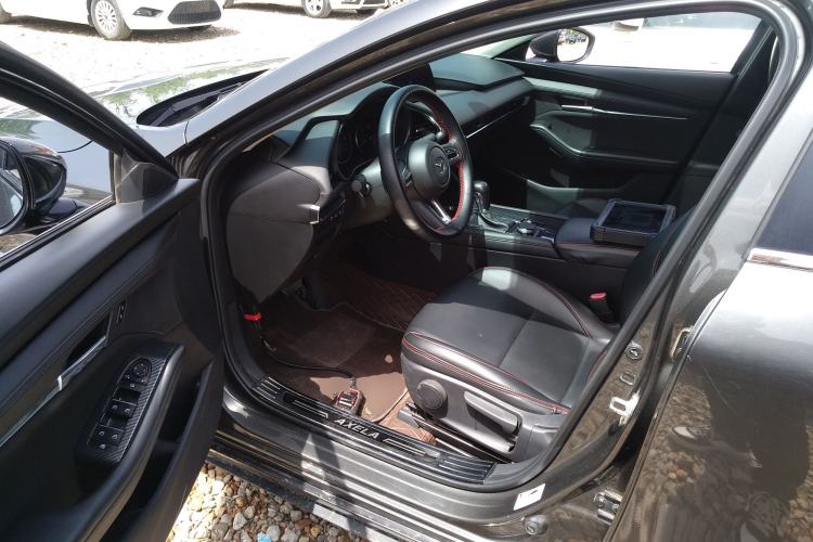 Used Mazda 3 Axela 2021 2.0L Automatic ZhiXuan Edition Left Front Seat