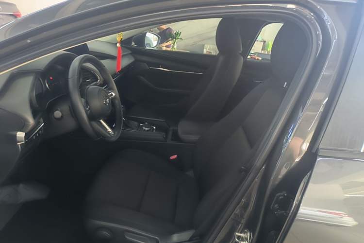 Used Mazda 3 Axela 2021 2.0L Automatic ZhiXuan Edition Left Front Seat