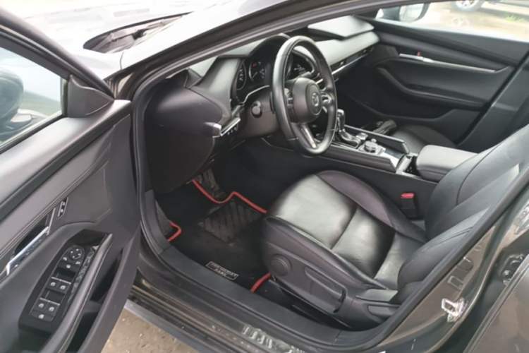 Used Mazda 3 Axela 2021 2.0L Automatic Zhiya Edition Left Front Seat
