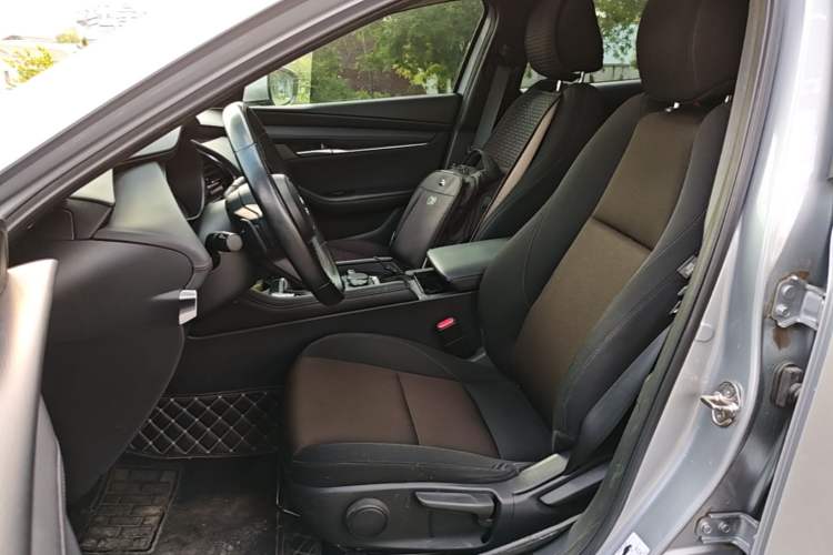 Used Mazda 3 Axela 2021 2.0L Automatic ZhiXuan Edition Left Front Seat