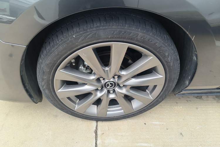 Used Mazda 3 Axela 2021 2.0L Automatic ZhiXuan Edition Left Front Wheel Hub