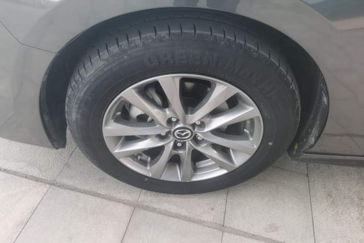 Used Mazda 3 Axela 2021 1.5L Automatic Zhiyue Edition Left Front Wheel Hub