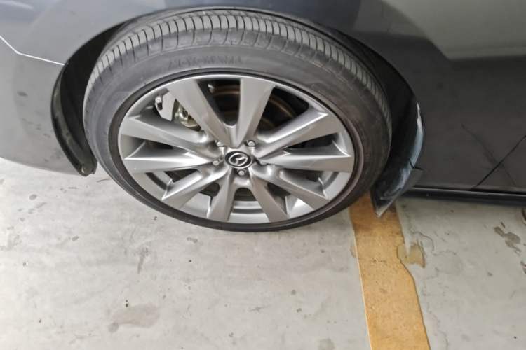 Used Mazda 3 Axela 2021 2.0L Automatic ZhiXuan Edition Left Front Wheel Hub