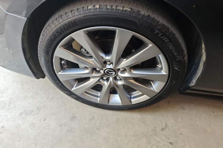 Used Mazda 3 Axela 2021 2.0L Automatic Zhiya Edition Left Front Wheel Hub