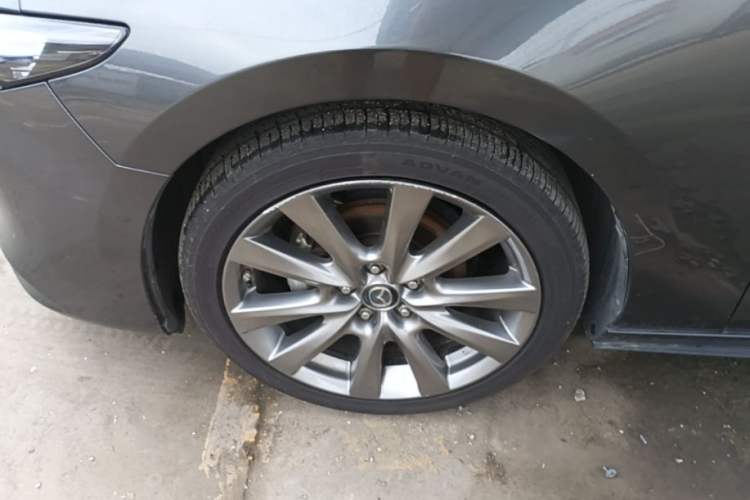 Used Mazda 3 Axela 2021 2.0L Automatic Zhiya Edition Left Front Wheel Hub