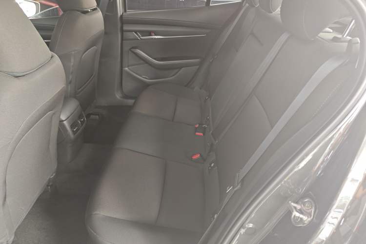 Used Mazda 3 Axela 2021 1.5L Manual ZhiMei Edition Left Rear Seat
