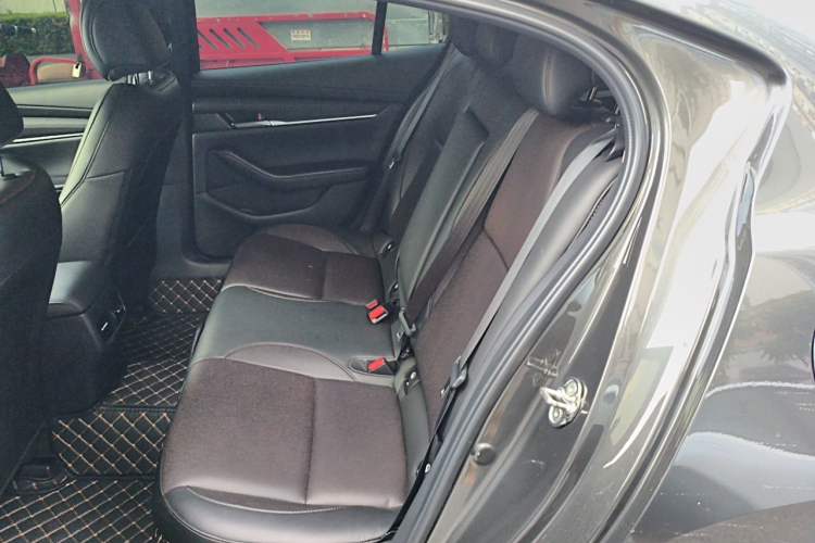 Used Mazda 3 Axela 2021 2.0L Automatic Zhiya Edition Left Rear Seat