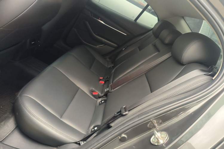 Used Mazda 3 Axela 2021 2.0L Automatic ZhiXuan Edition Left Rear Seat