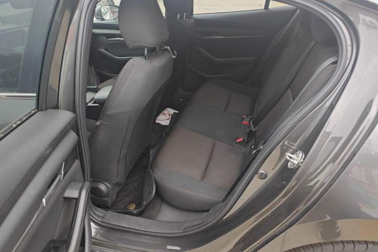 Used Mazda 3 Axela 2021 2.0L Automatic Zhiqing Edition Left Rear Seat