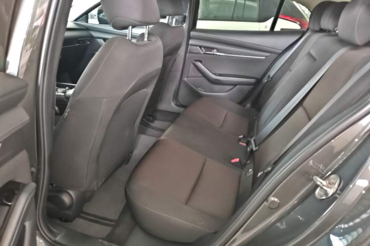 Used Mazda 3 Axela 2021 2.0L Automatic ZhiXuan Edition Left Rear Seat