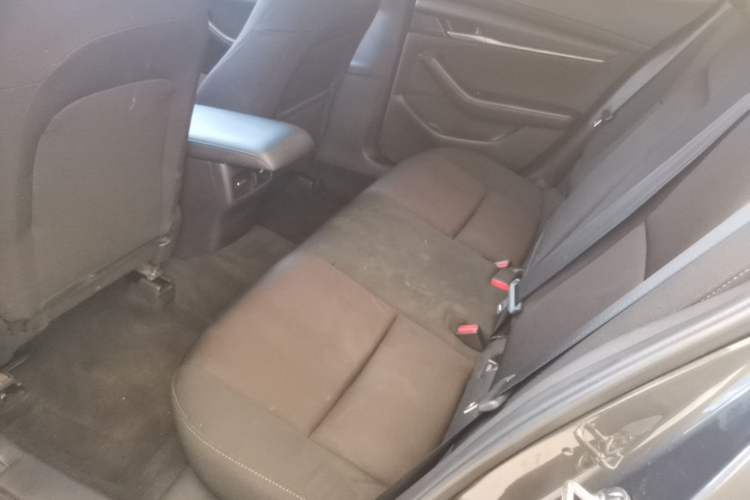 Used Mazda 3 Axela 2021 1.5L Automatic ZhiMei Edition Left Rear Seat