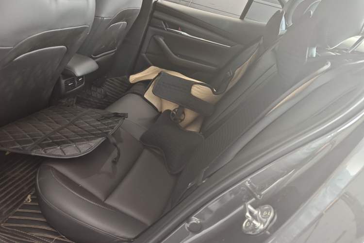 Used Mazda 3 Axela 2021 2.0L Automatic Zhiya Edition Left Rear Seat