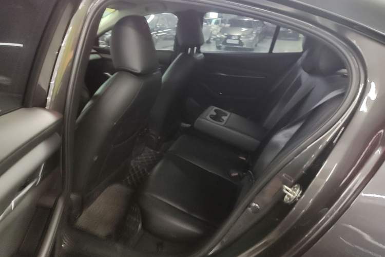 Used Mazda 3 Axela 2021 2.0L Automatic Zhiqing Edition Left Rear Seat