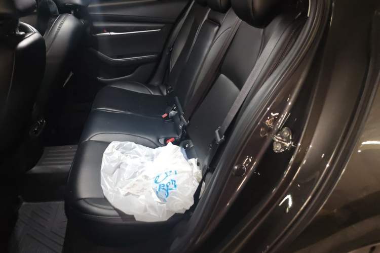 Used Mazda 3 Axela 2021 2.0L Automatic Zhiqing Edition Left Rear Seat