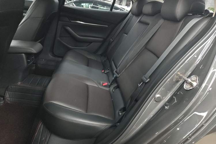 Used Mazda 3 Axela 2021 2.0L Automatic Zhiyao Edition Left Rear Seat