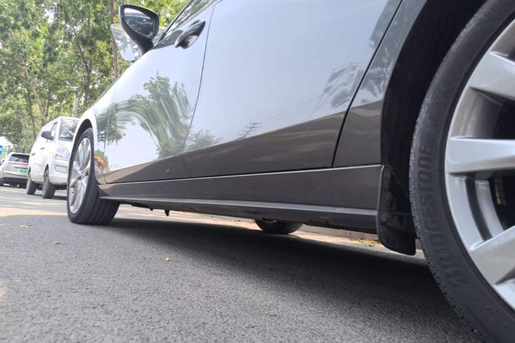 Used Mazda 3 Axela 2021 2.0L Automatic Zhiya Edition Left Side Sill