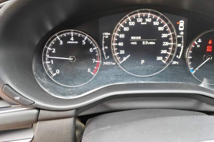 Used Mazda 3 Axela 2021 2.0L Automatic Zhiqing Edition Odometer Close Up