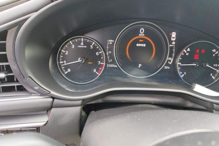 Used Mazda 3 Axela 2021 2.0L Automatic Zhiqing Edition Odometer Close Up