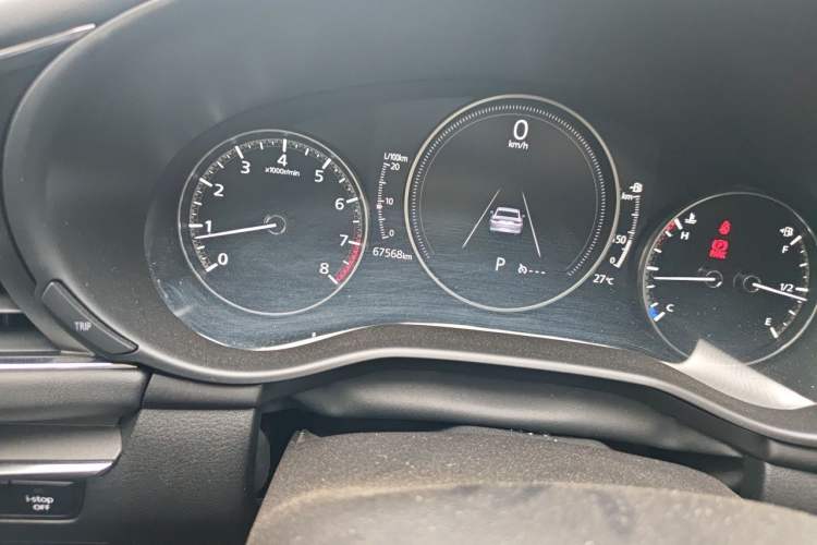 Used Mazda 3 Axela 2021 2.0L Automatic ZhiXuan Edition Odometer Close Up